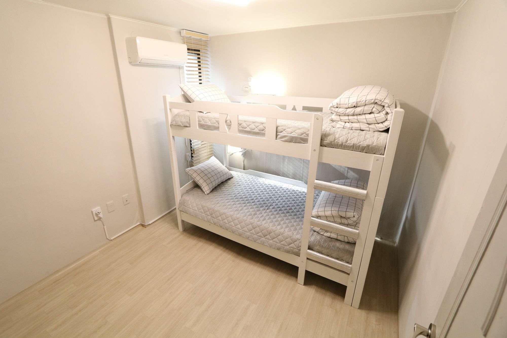 Jm Guesthouse Hongdae Seoul Exterior photo